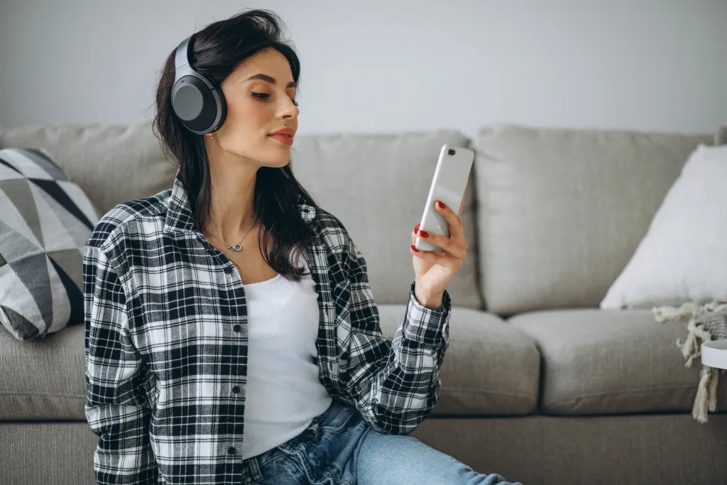 Подключение наушников к телефону при помощи Airplay