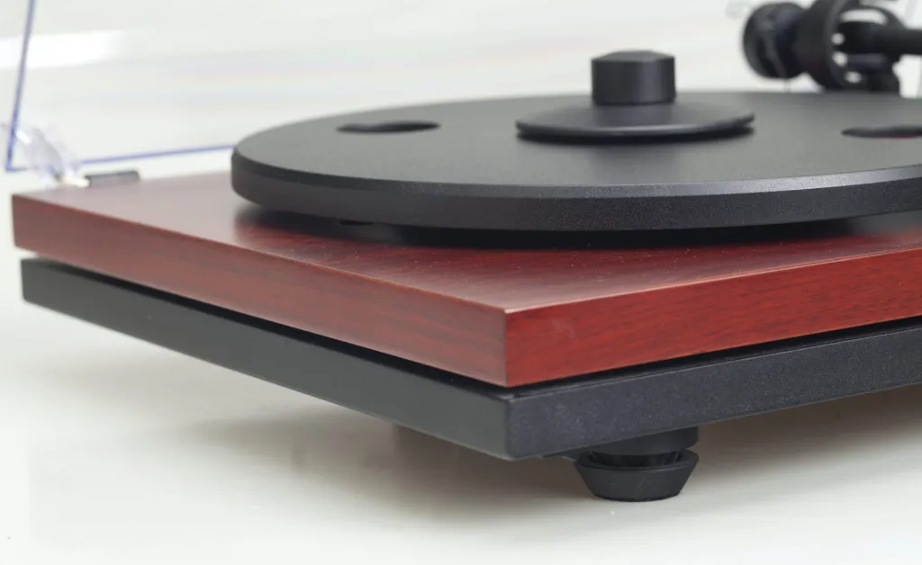 Music Hall MMF-5.3 SE Rosenut