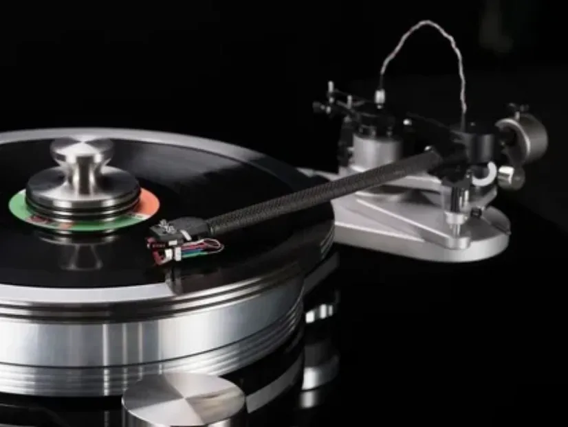 VPI Avenger Reference VPI Avenger Reference