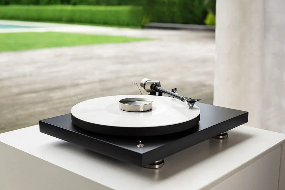 Pro-Ject Debut PRO (Pick it PRO) Pro-Ject Debut PRO (Pick it PRO)