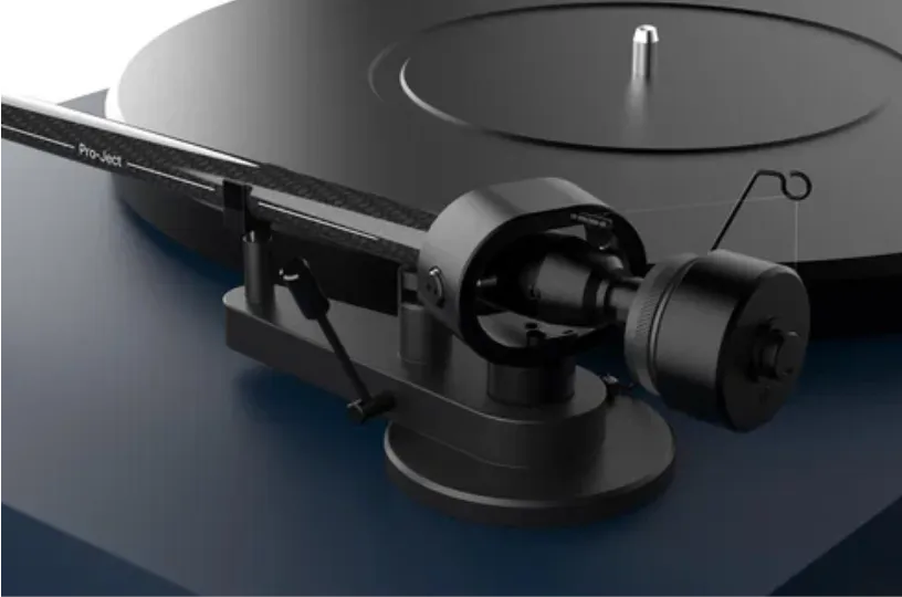 Pro-Ject Debut Carbon Evo (2M Red) Satin Black Pro-Ject Debut Carbon Evo (2M Red) Satin Black