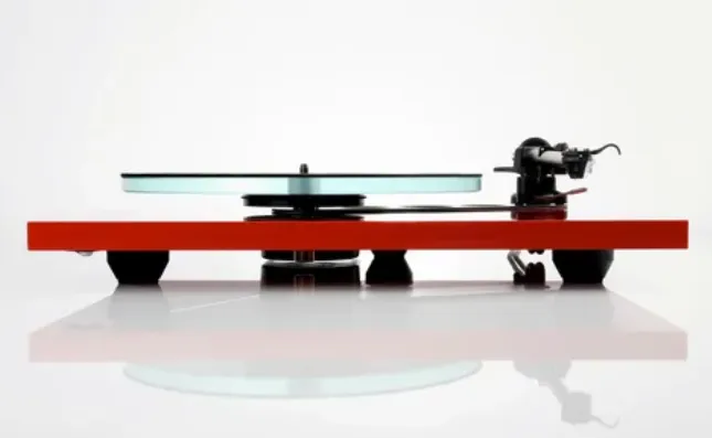 Rega Planar 3 Red (Elys 2) Rega Planar 3 Red (Elys 2)