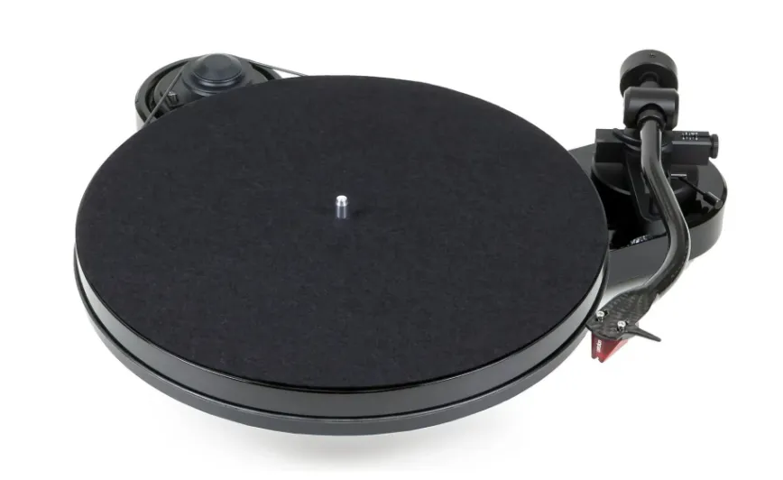 Pro-Ject RPM 1 Carbon Pro-Ject RPM 1 Carbon