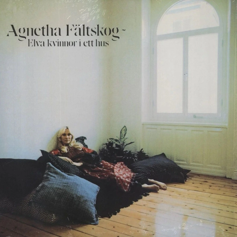 Elva Kvinnor I Ett Hus