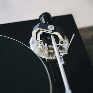 Rekkord Audio M600 Black(Quintet Red)