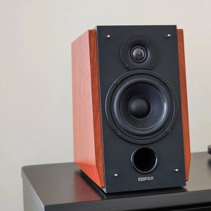 Edifier R1700BT Brown