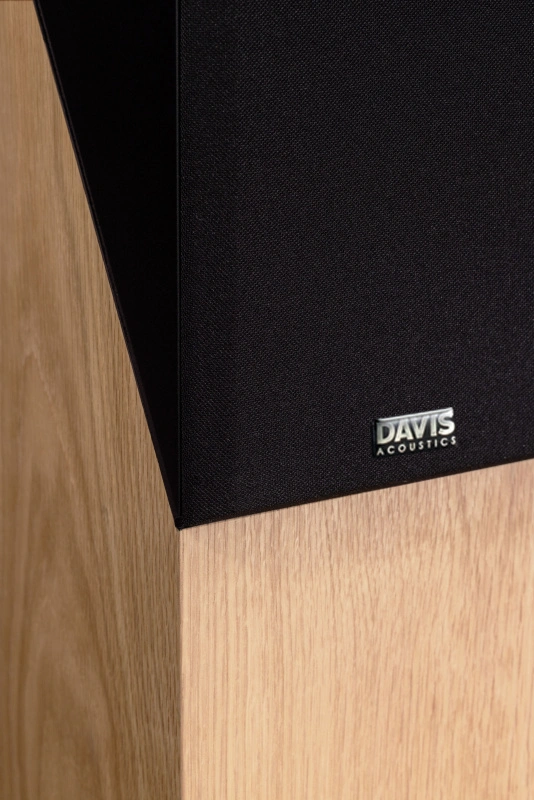 Davis Acoustics The Pledge Light Oak