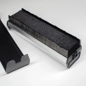 Щетка Alive Audio AA-ACC-CARVEL