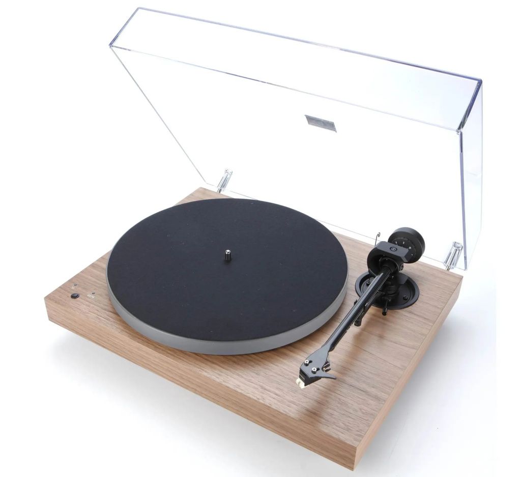 pro_ject_x1_x1_b_walnut_06.jpg pro_ject_x1_x1_b_walnut_06.jpg