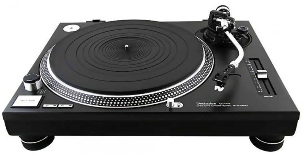 Technics SL-1210GEG.jpg Technics SL-1210GEG.jpg