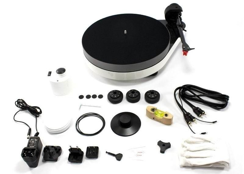 Pro-Ject RPM 5 Carbon White.jpg