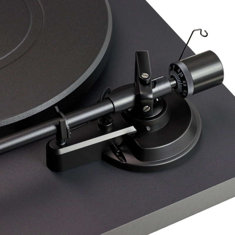 Radiotehnika LP002D Black