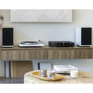 Moon by Simaudio Voice 22 White Gloss