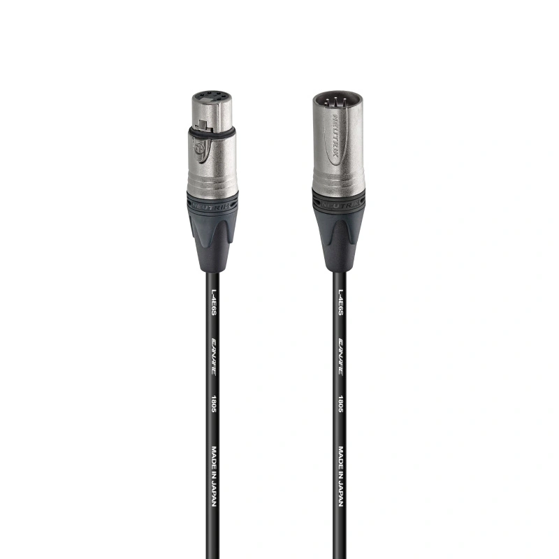 MrCable AIX-05-P23-N XLR3 гнездо > XLR3 штекер 5м