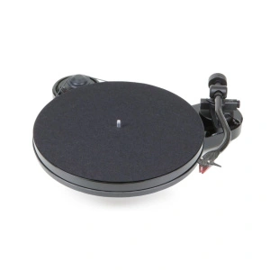 Pro-Ject RPM 1 Carbon Piano Black