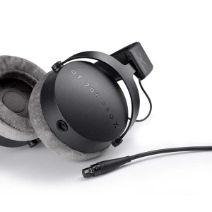 Beyerdynamic DT 700 PRO X