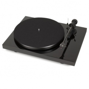 Pro-Ject DEBUT III DC PIANO OM5e