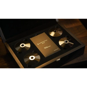 IsoAcoustics Gaia Titan Theis