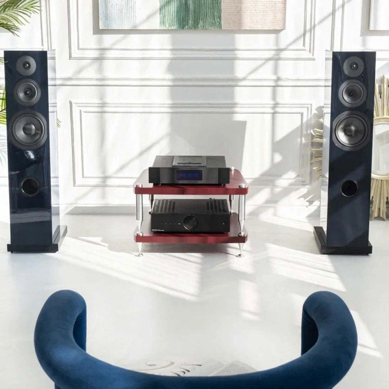 Davis Acoustics Courbet 8 Blue Gloss